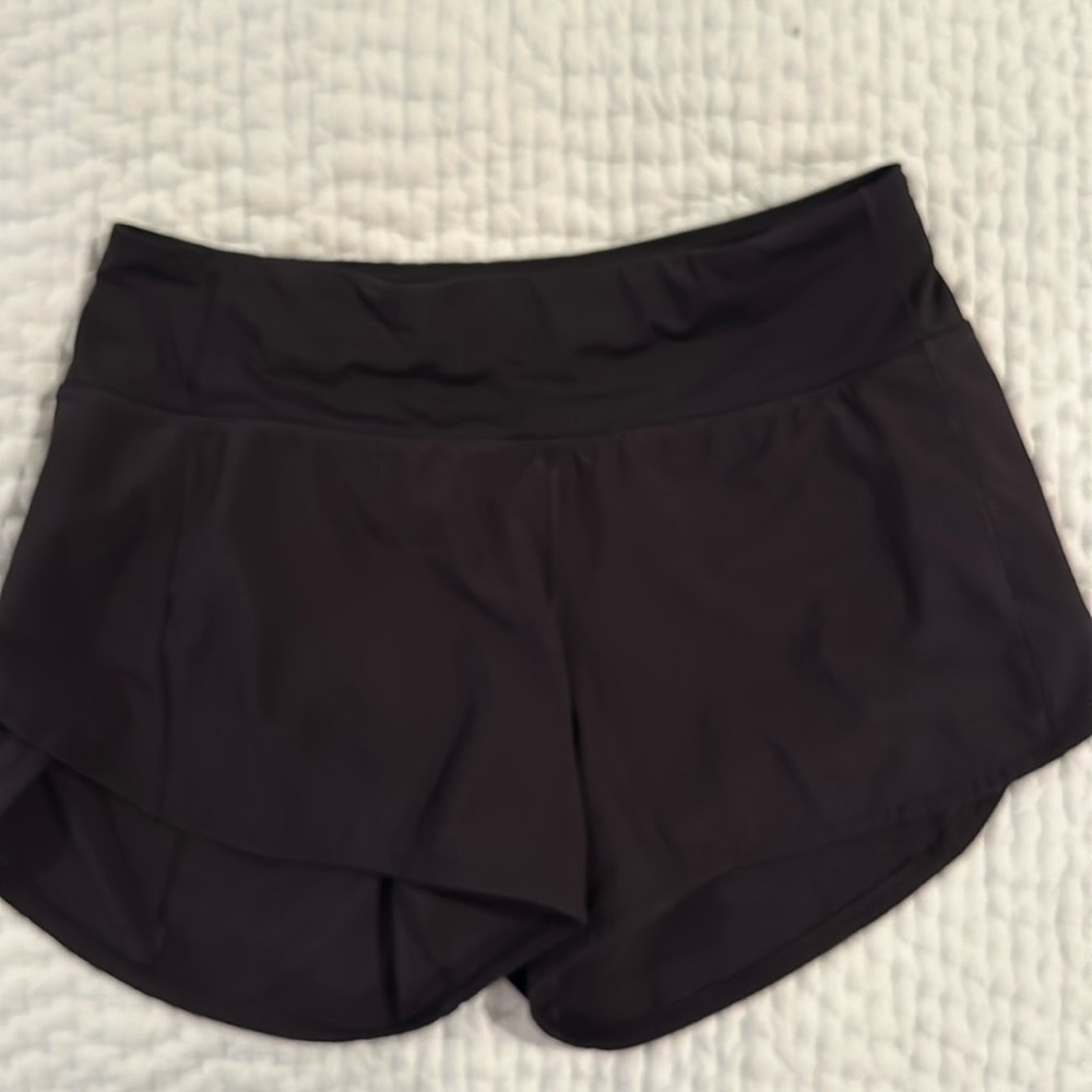 Size 6 lululemon 4” speed up shorts